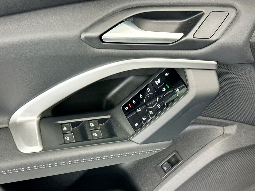 Thumbnail: 2026 Audi Q5 - 22