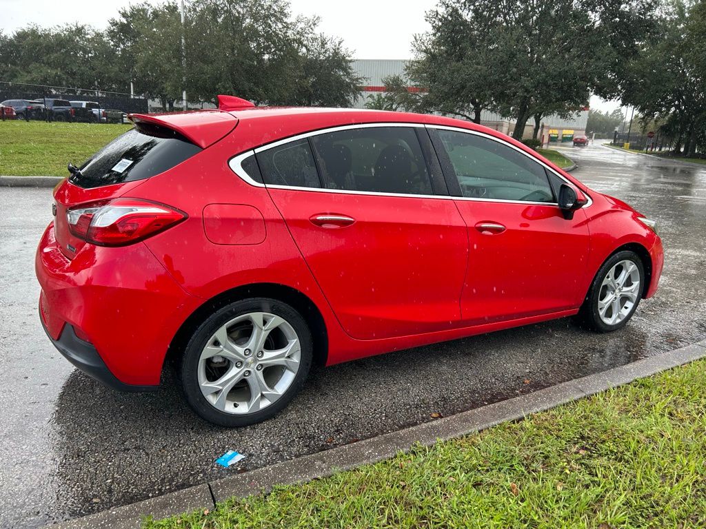 Thumbnail: 2017 Chevrolet Cruze - 5