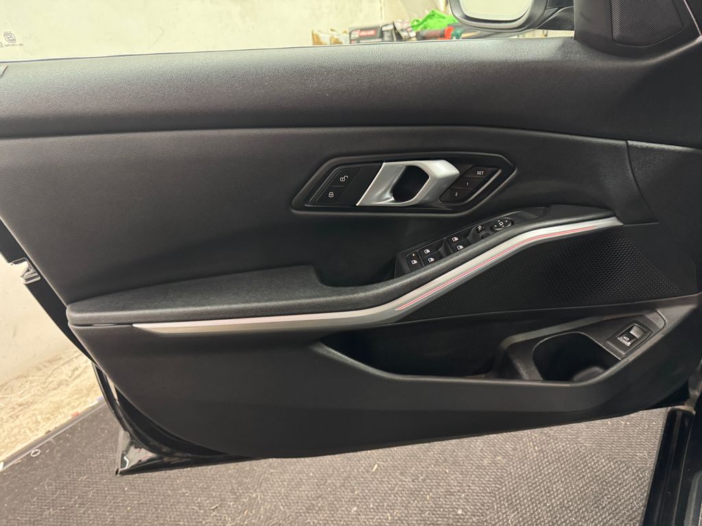 2025 BMW 3 Series 330i xDrive