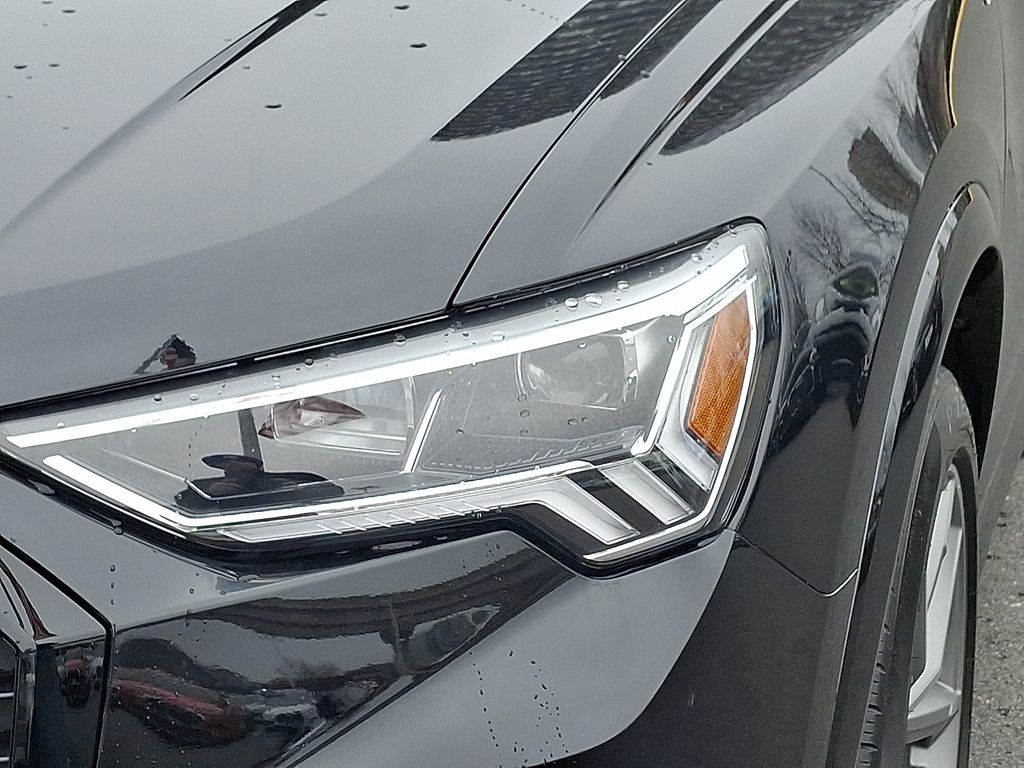 Thumbnail: 2022 Audi Q3 - 9