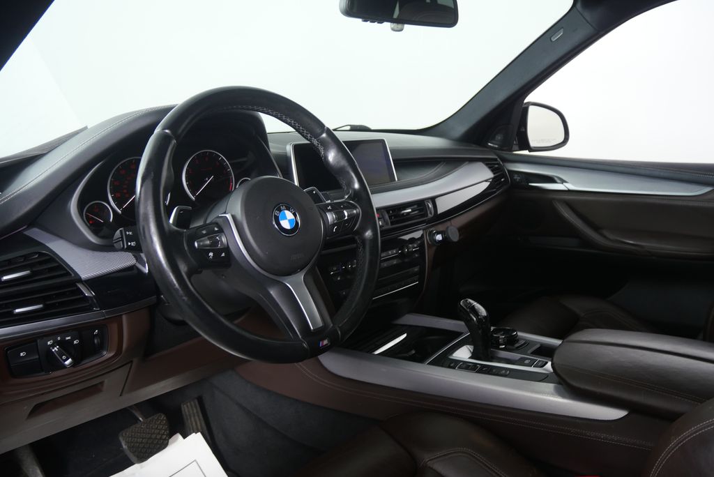 Thumbnail: 2014 BMW X5 - 12