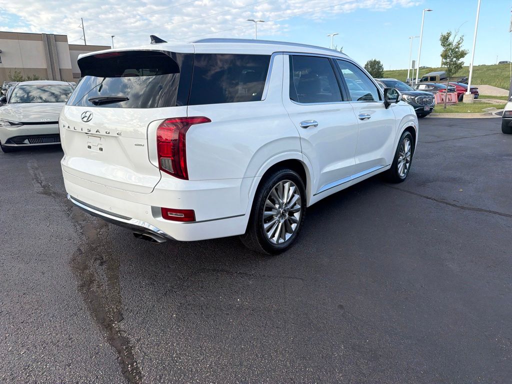 Used 2020 White Hyundai Limited image 7