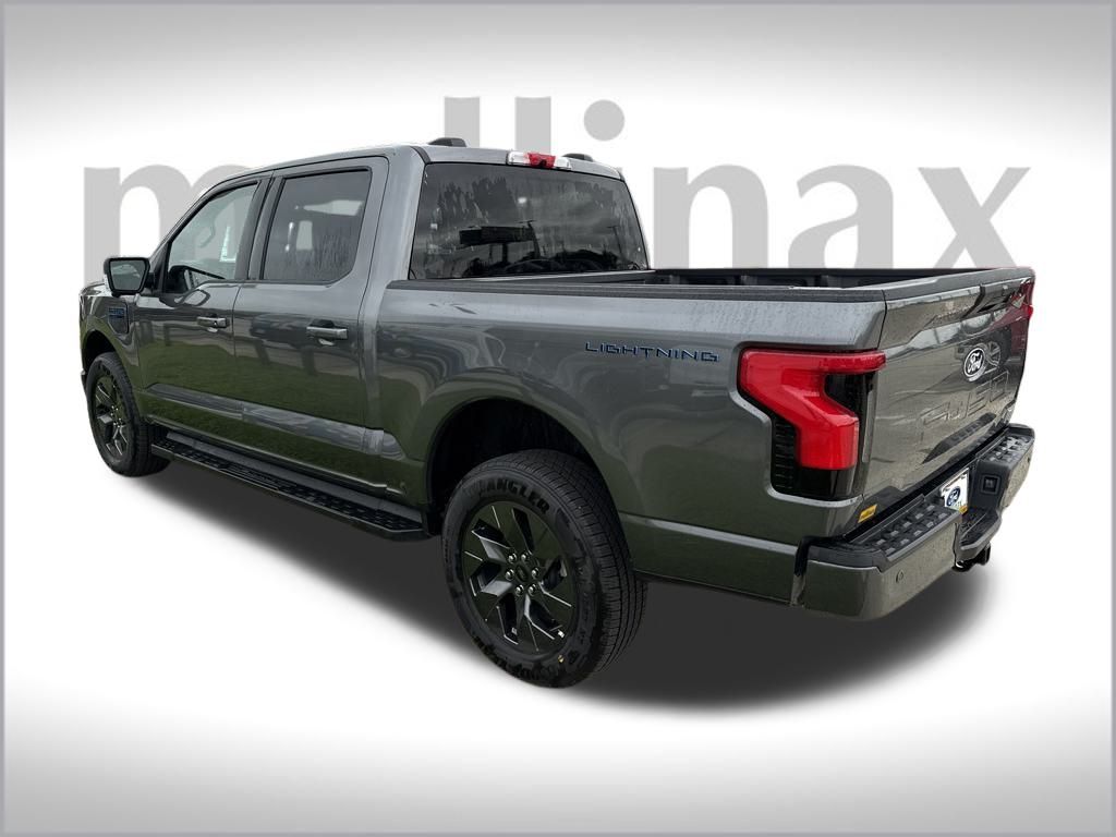 2025 Ford F-150 Lightning photo 6