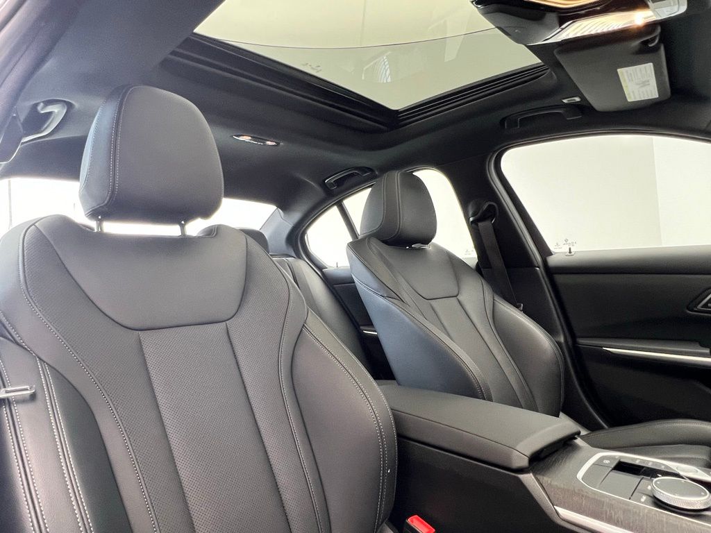 2023 BMW 3 Series 330i xDrive 8