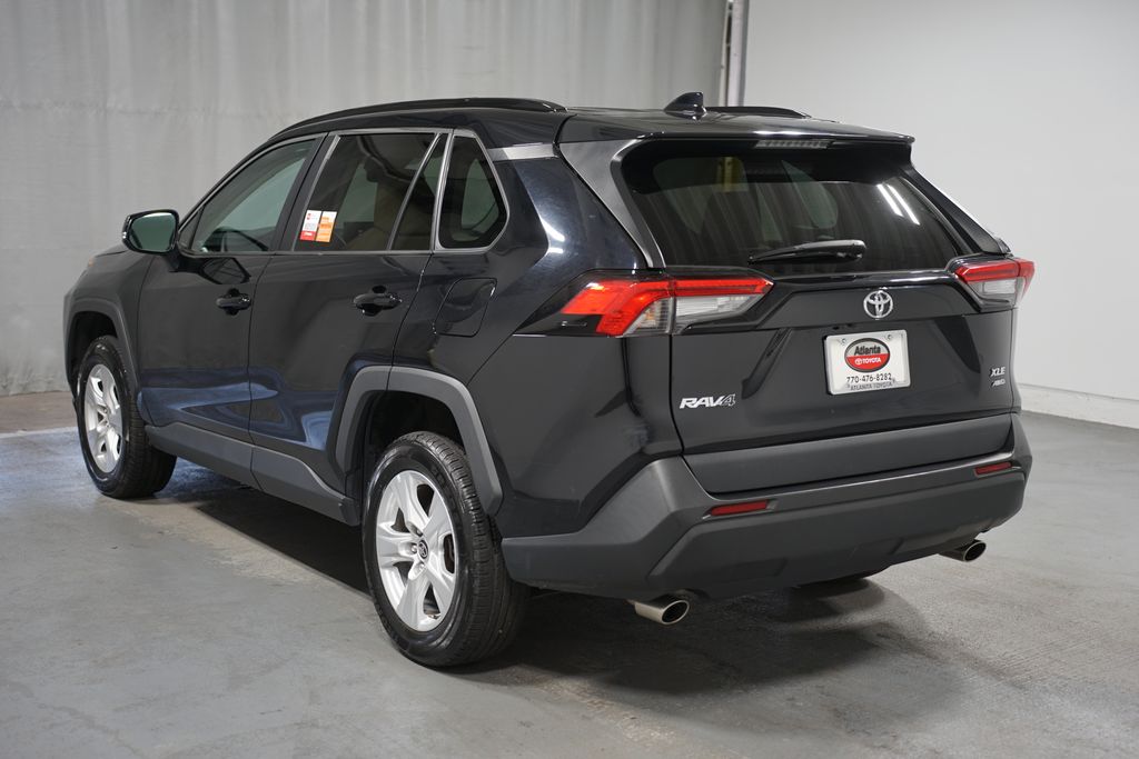 2021 Toyota RAV4 XLE 6