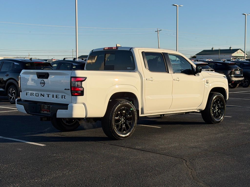 View vehicle photo 4