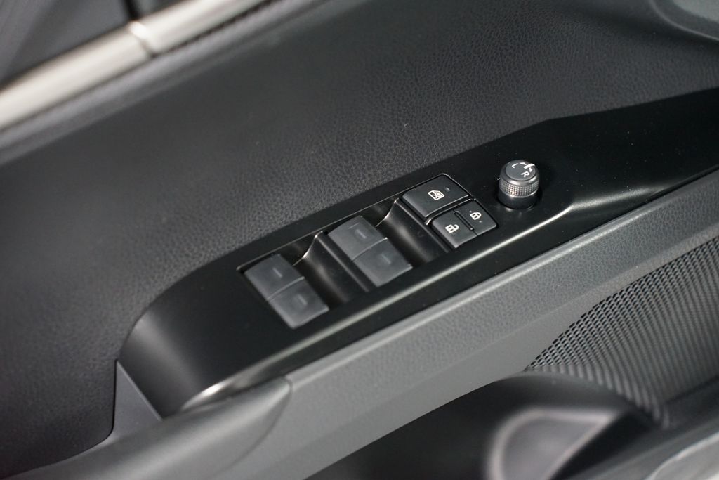 Thumbnail: 2026 Toyota Camry - 32