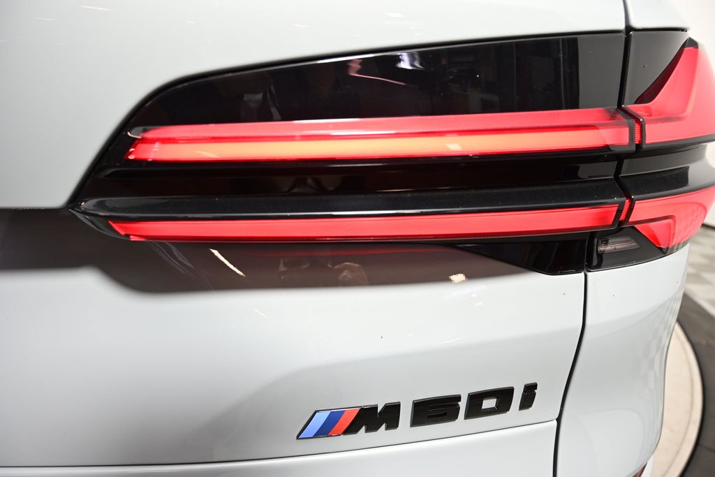 Thumbnail: 2026 BMW X5 - 12