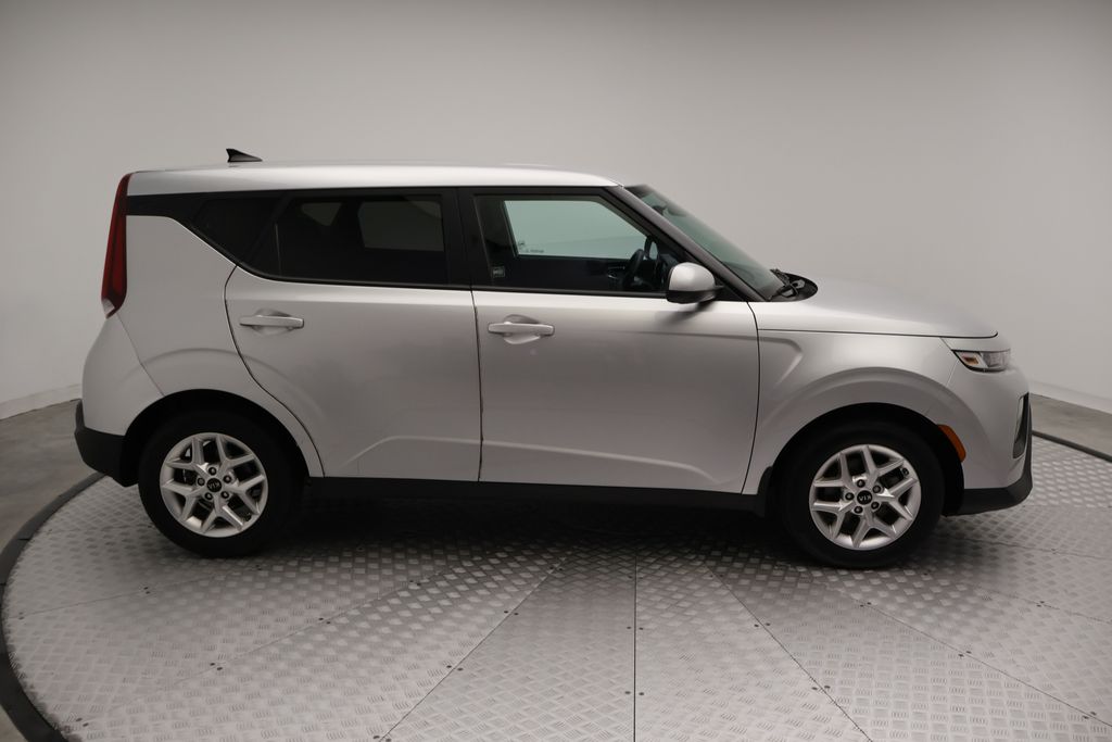 Thumbnail: 2021 Kia Soul - 7