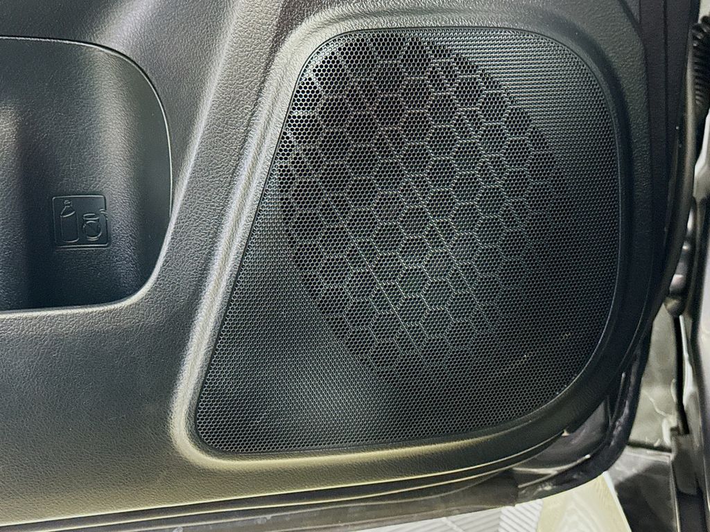 Thumbnail: 2023 Lexus GX - 19