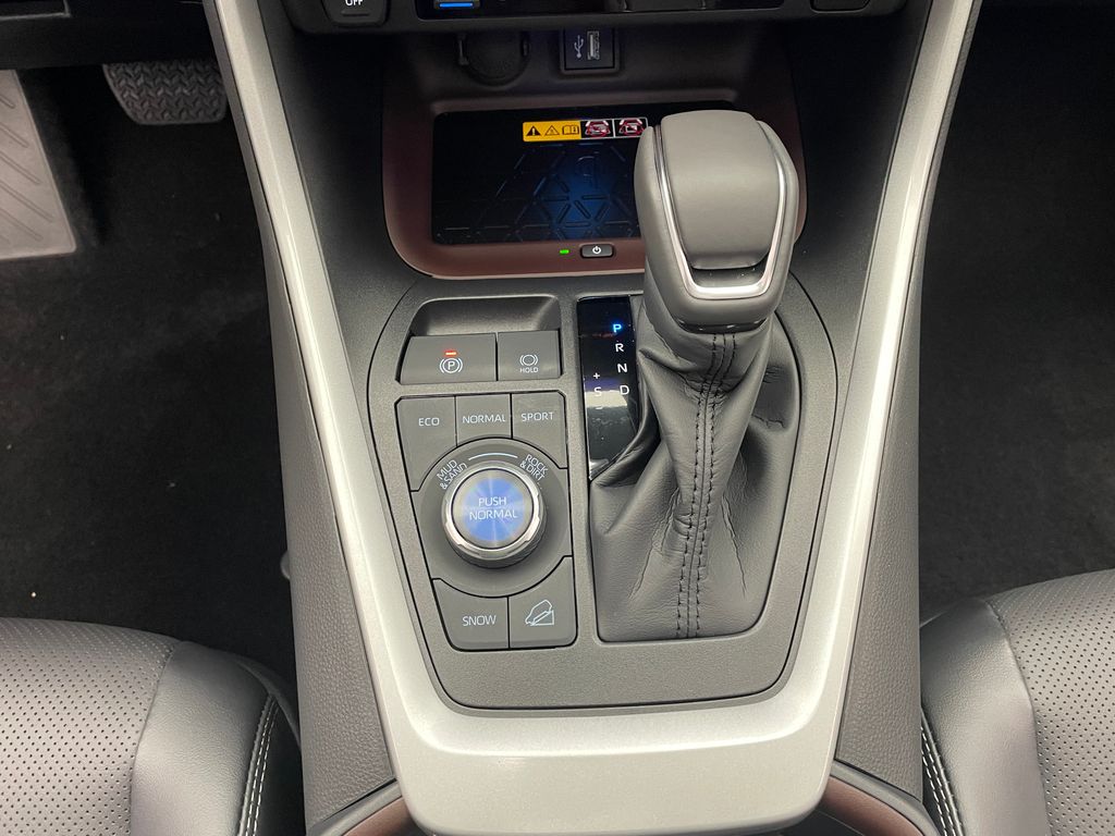 Thumbnail: 2025 Toyota RAV4 - 29