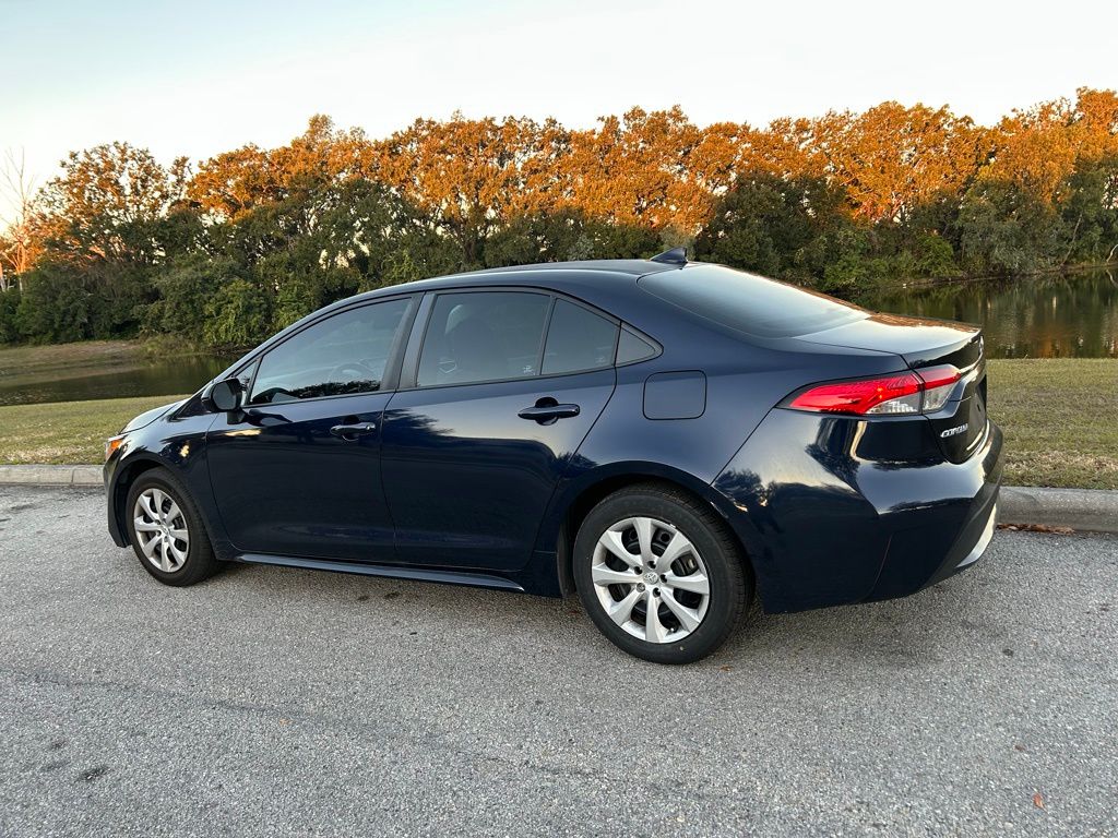 Thumbnail: 2022 Toyota Corolla - 3