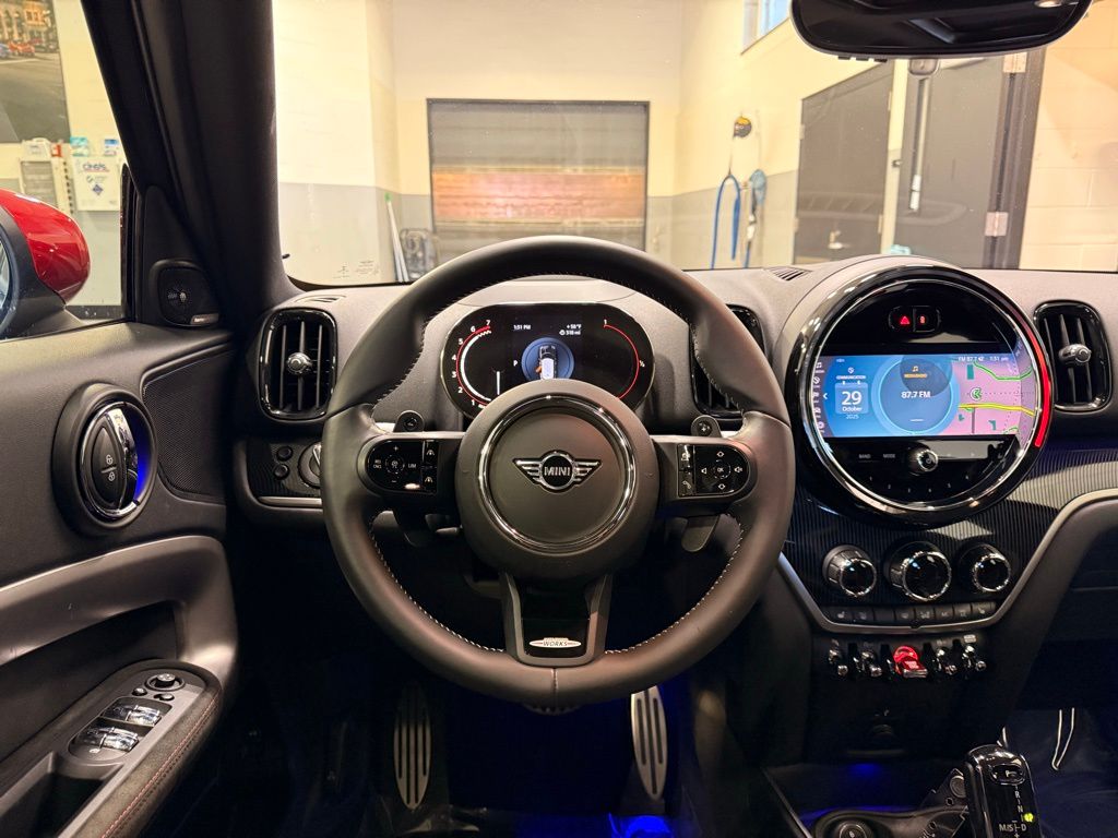 Thumbnail: 2023 MINI Cooper Countryman - 24