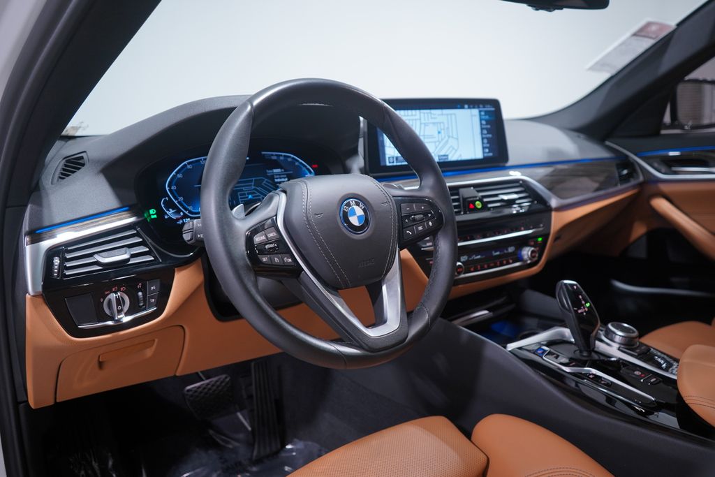 2022 BMW 5 Series 530e iPerformance 6