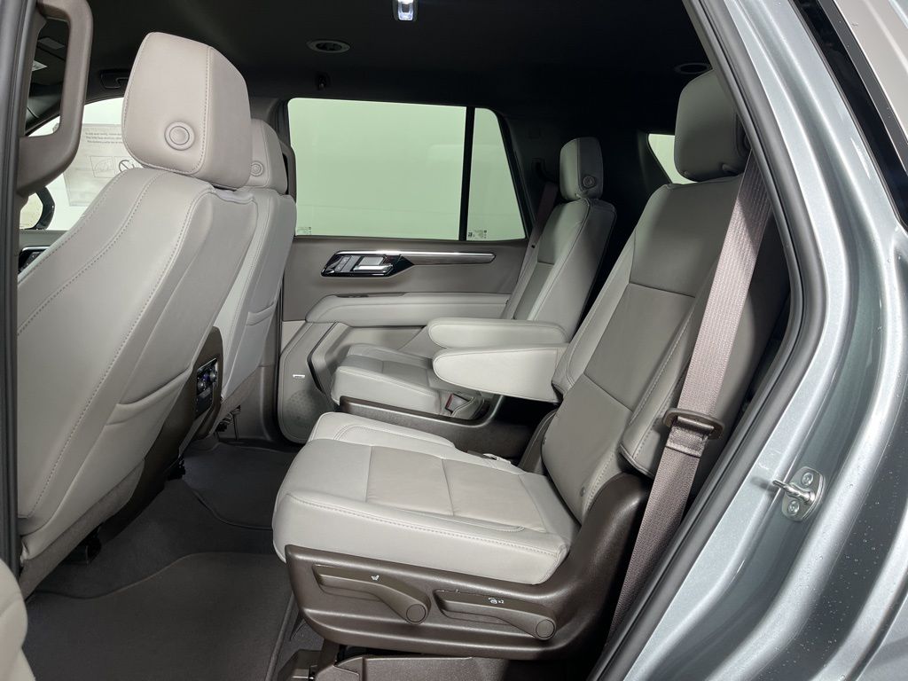 Thumbnail: 2025 Chevrolet Tahoe - 24