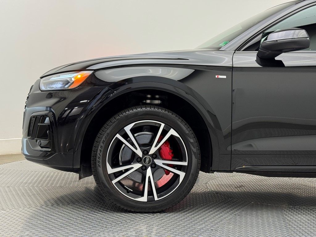 Thumbnail: 2025 Audi Q5 - 7