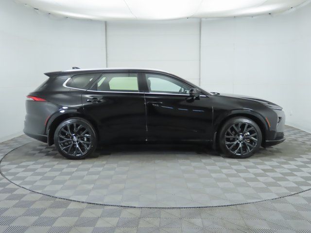 Thumbnail: 2025 Toyota Crown Signia - 4