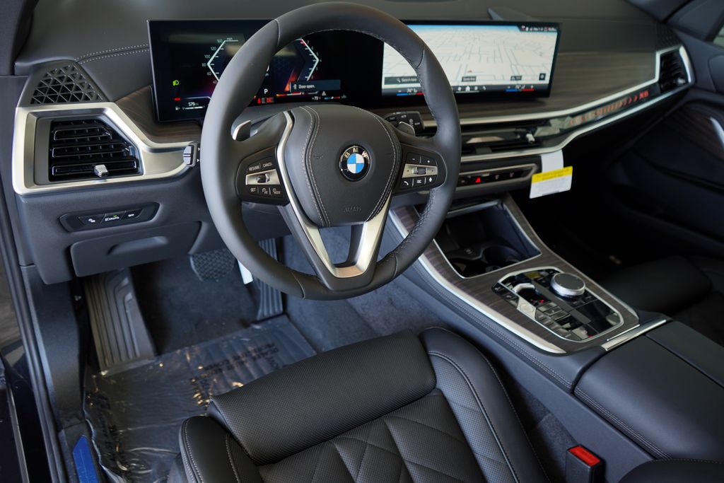 Thumbnail: 2026 BMW X5 - 12