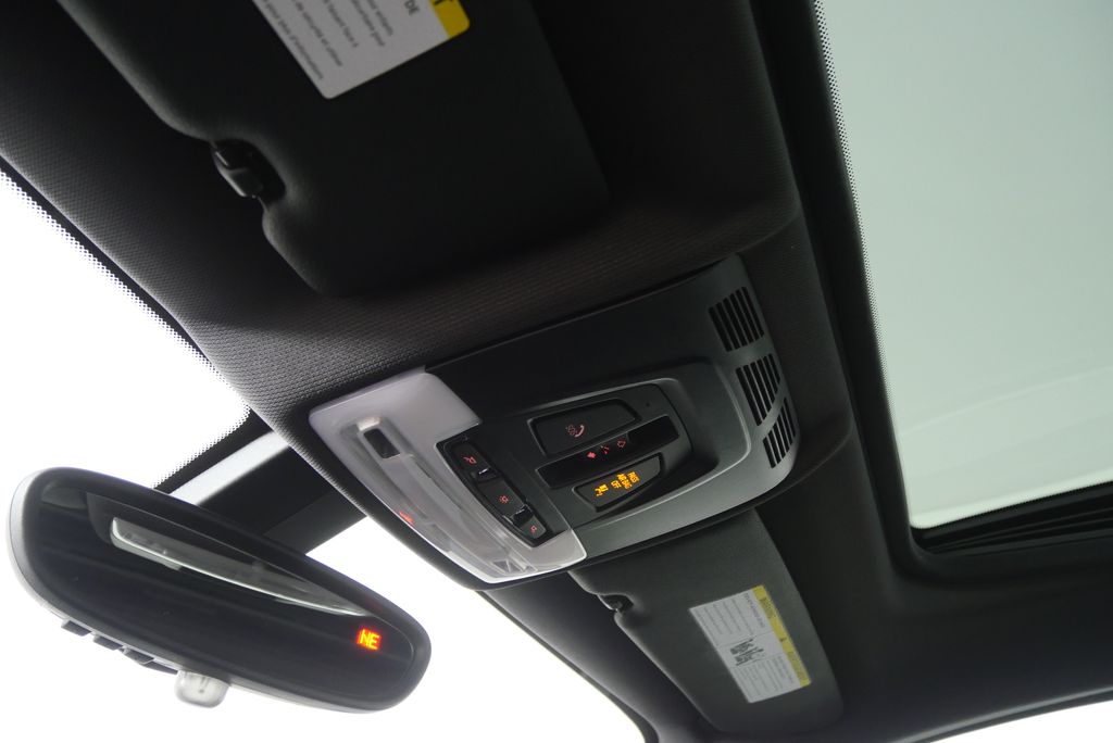 Thumbnail: 2015 BMW 2 Series - 17