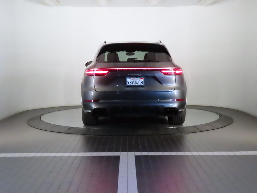 Thumbnail: 2019 Porsche Cayenne - 6