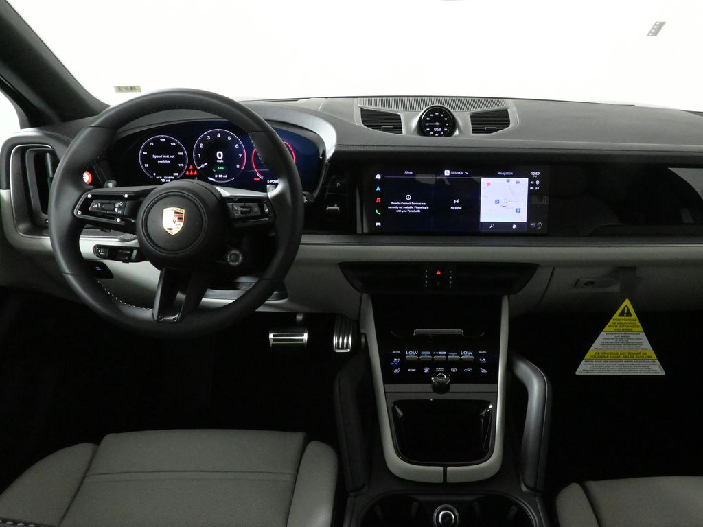 Thumbnail: 2026 Porsche Cayenne - 16