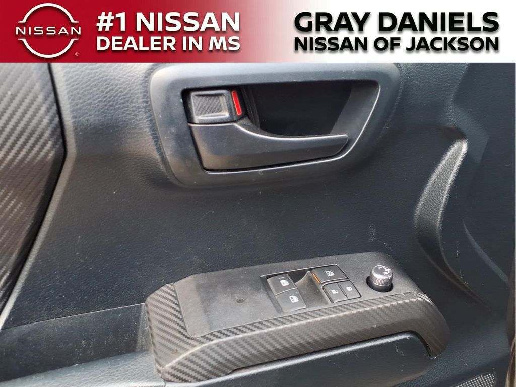 Used 2016 Toyota Tacoma Truck