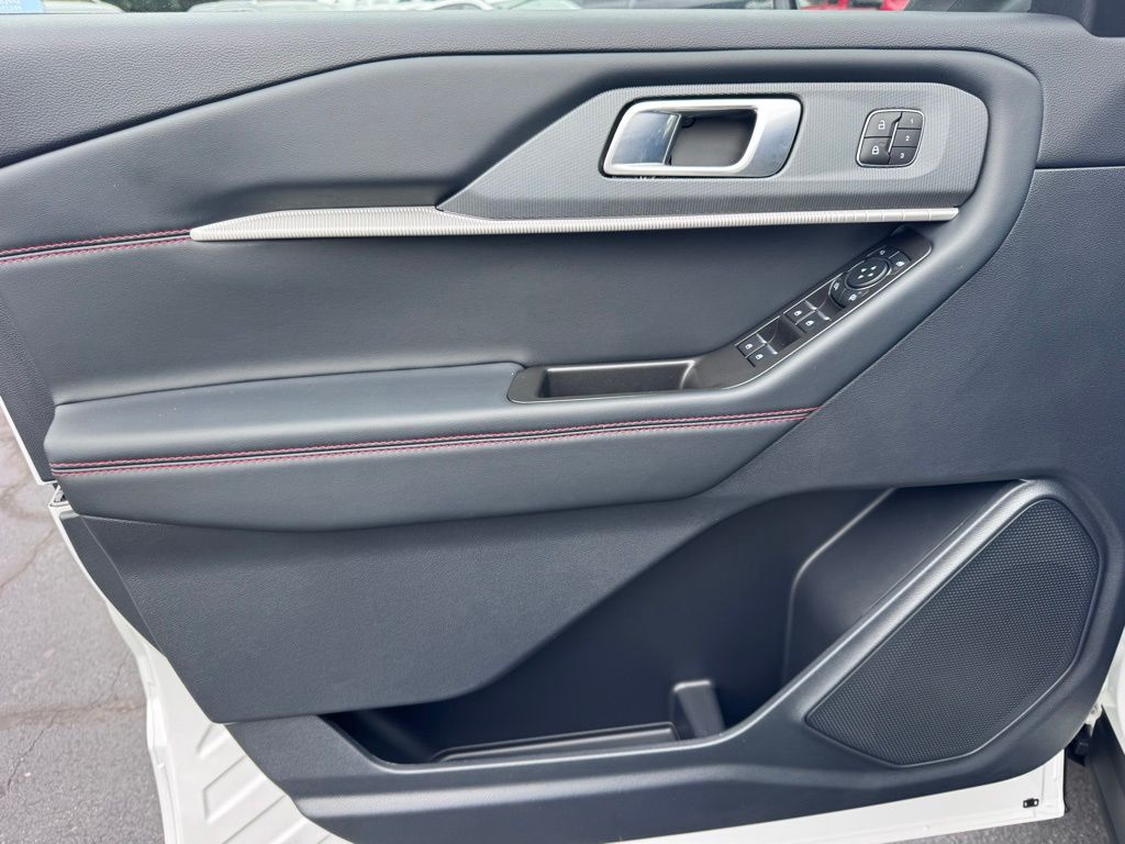 FordExplorer13
