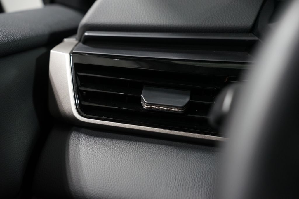 Thumbnail: 2025 Toyota Camry - 26