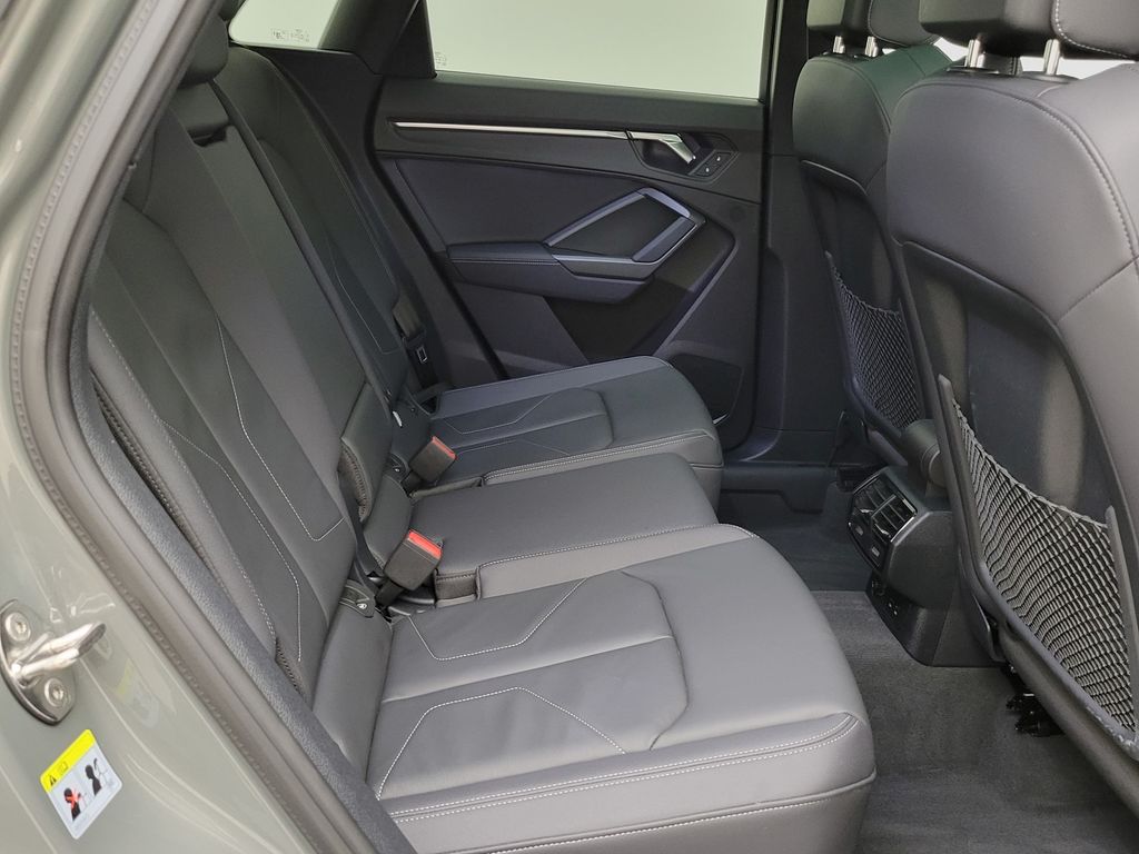 Thumbnail: 2023 Audi Q3 - 16