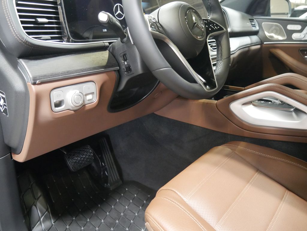 Thumbnail: 2026 Mercedes-Benz GLE - 20