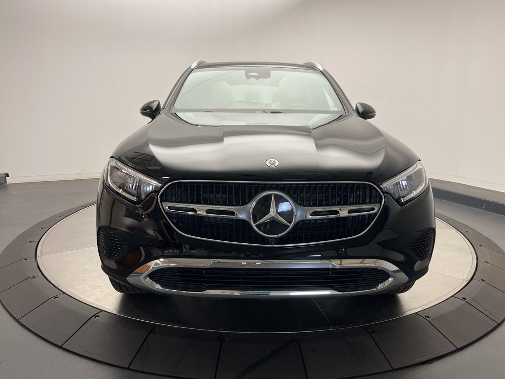 Thumbnail: 2025 Mercedes-Benz GLC - 2