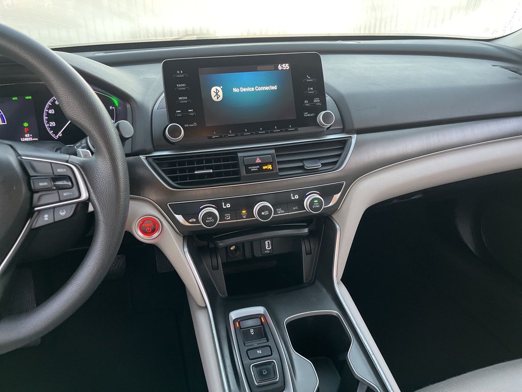 Thumbnail: 2018 Honda Accord - 18