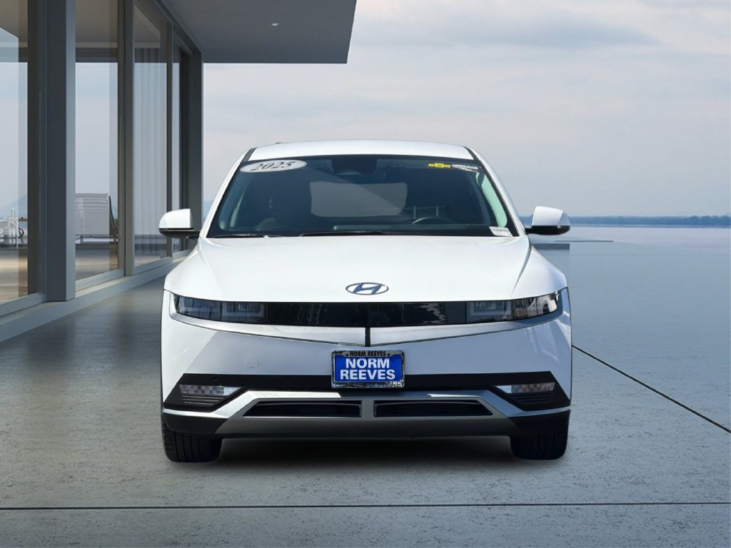 Used 2024 White Hyundai SEL image 9