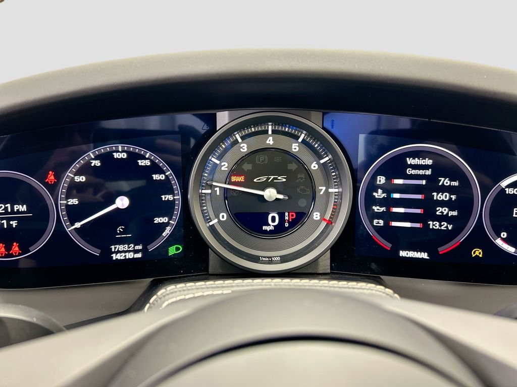 Thumbnail: 2023 Porsche 911 - 32