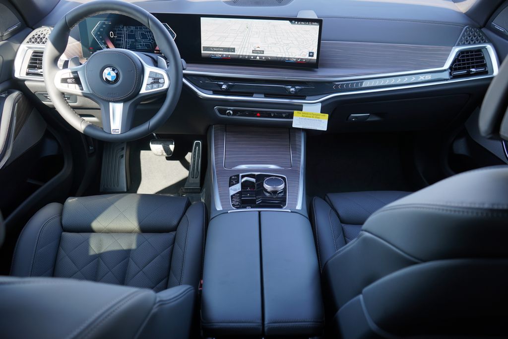 Thumbnail: 2026 BMW X5 - 12