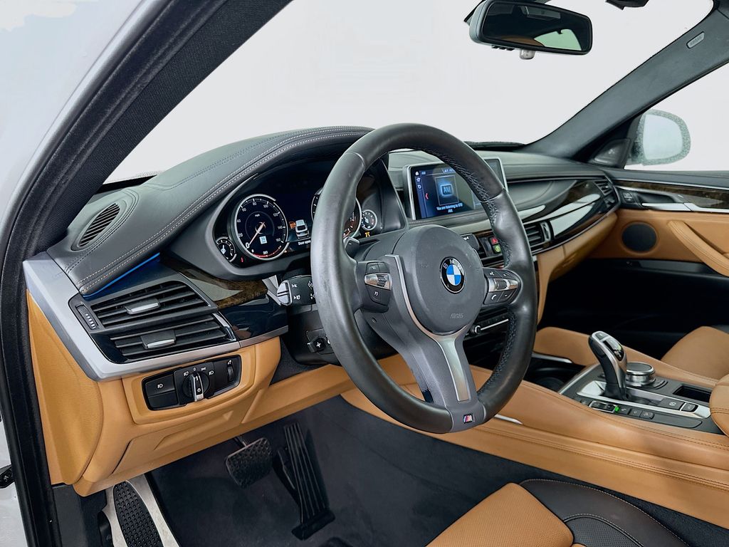 Thumbnail: 2019 BMW X6 - 9
