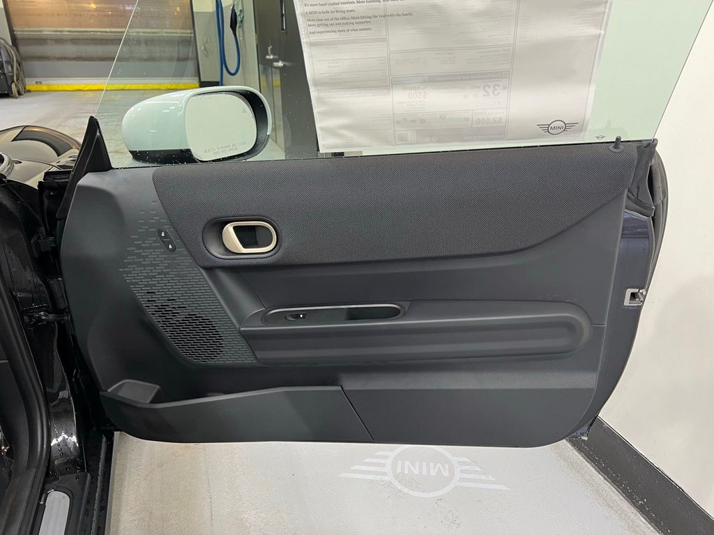 Thumbnail: 2025 MINI Cooper - 21