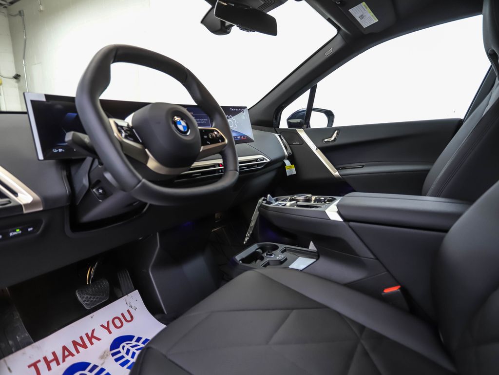 Thumbnail: 2026 BMW iX - 10