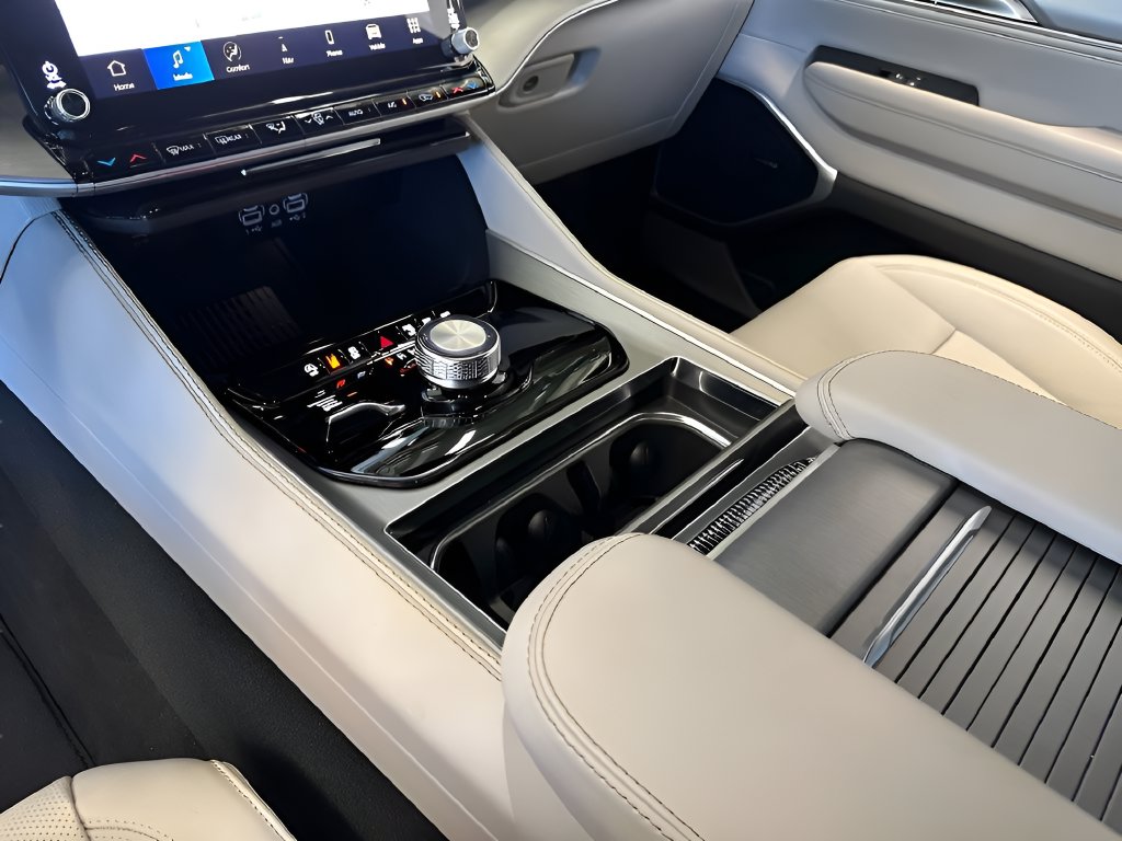 New 2026 Gray Jeep  image 36