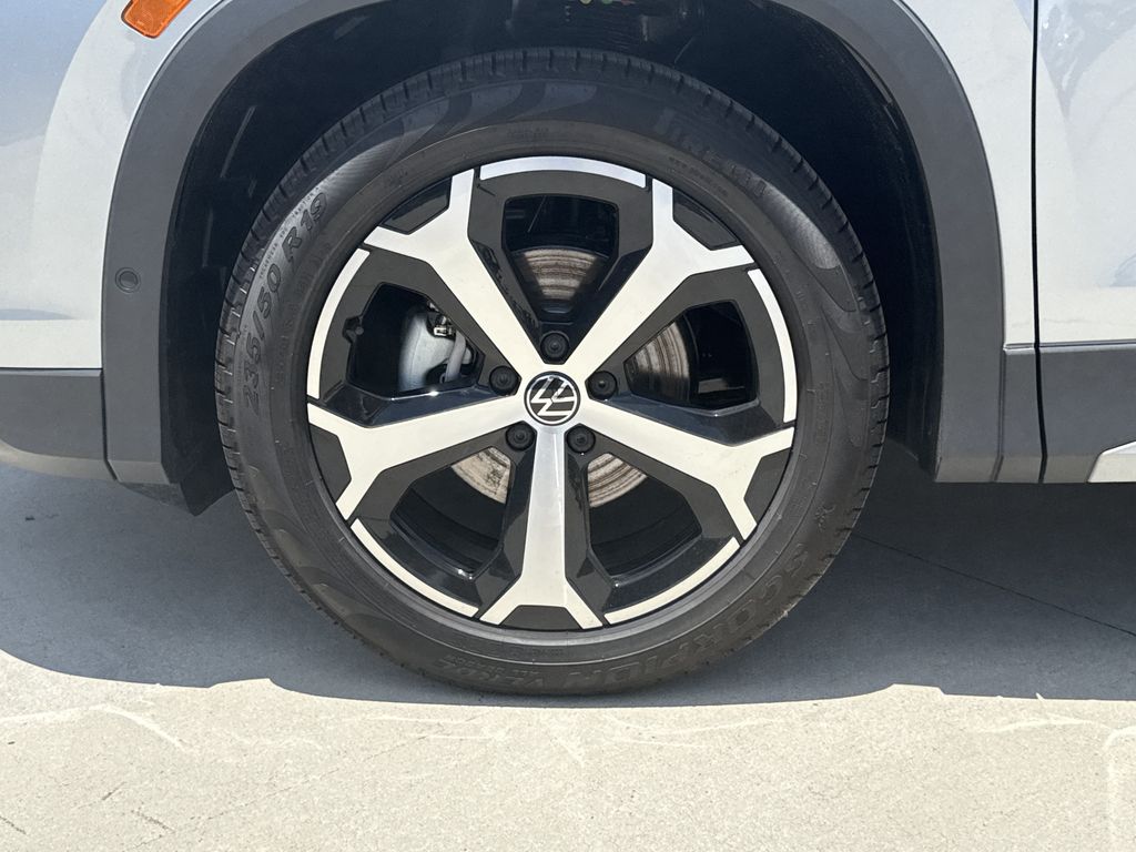 2026 Volkswagen Tiguan 2.0T SE Silver at DeMontrond Auto Country