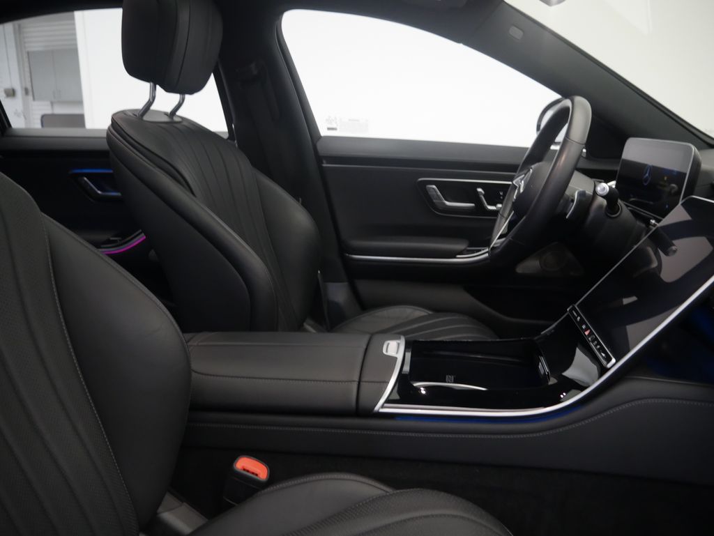 Thumbnail: 2022 Mercedes-Benz S-Class - 28