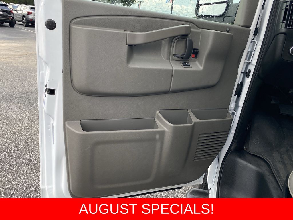 Used 2025 Chevrolet Express 3500 Van