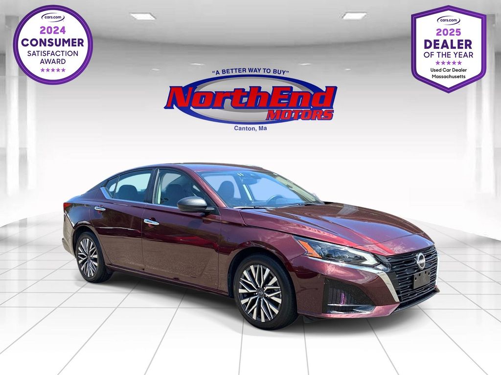 Garnet Pearl Metallic 2025 Nissan Altima Sedan Front-Wheel Drive Continuously Variable Transmission