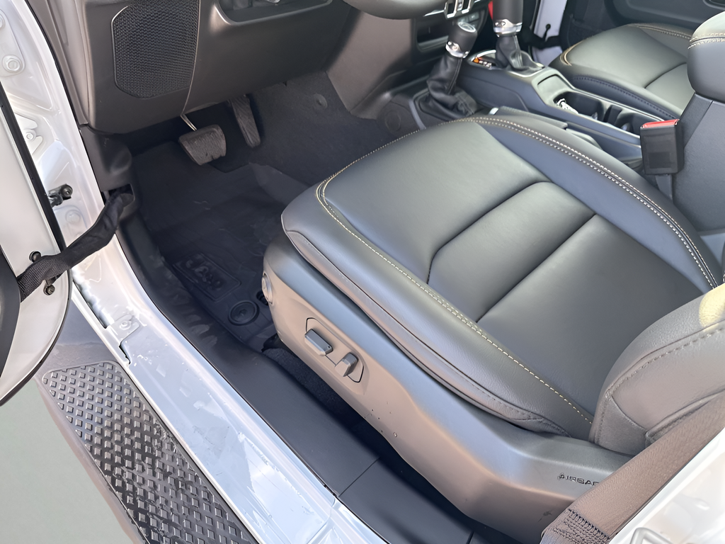 New Car 2025 Jeep Gladiator  For Sale Under $50,000 In Austin, Texas