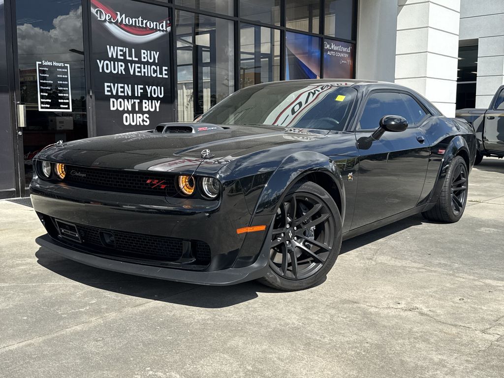 Pitch Black Clearcoat 2023 Dodge Challenger Coupe Rear-Wheel Drive 8-Speed Automatic