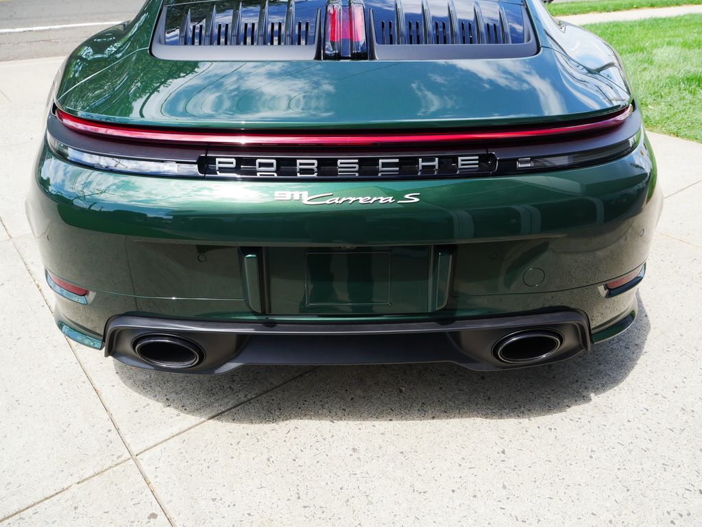 Thumbnail: 2026 Porsche 911 - 6