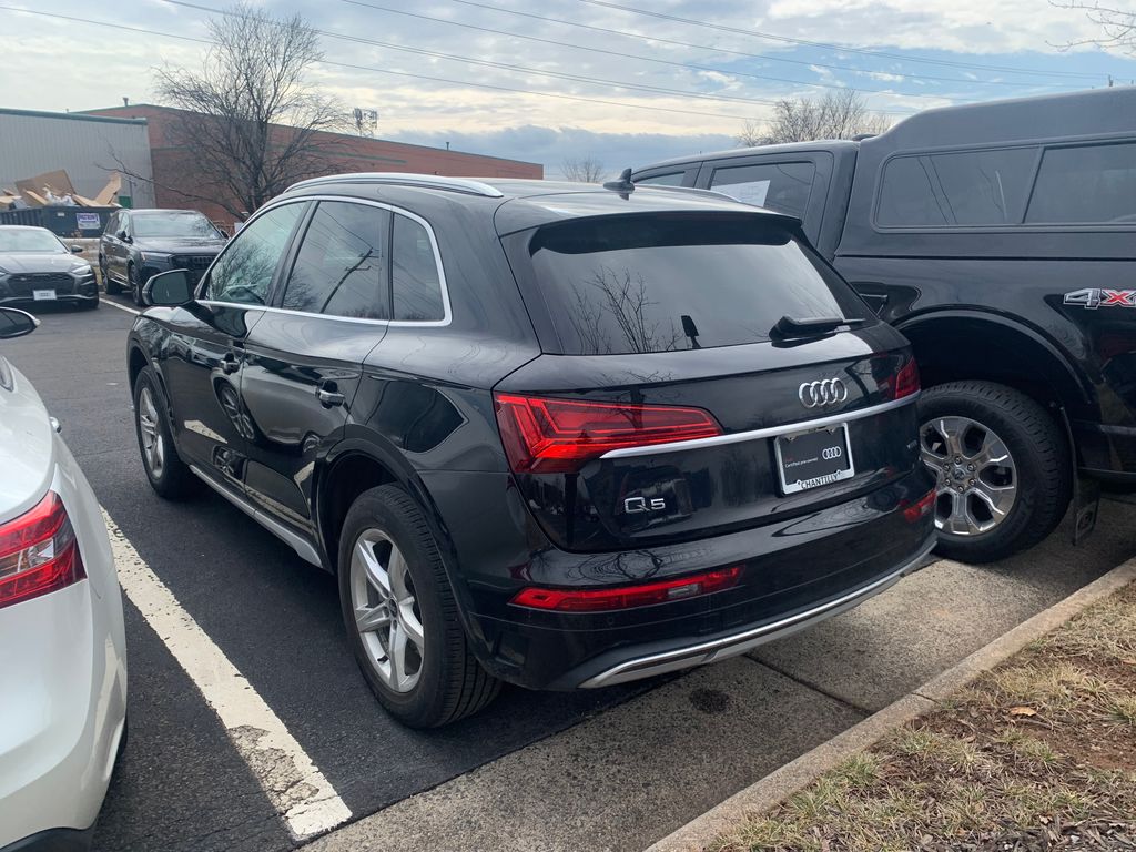 Thumbnail: 2023 Audi Q5 - 8