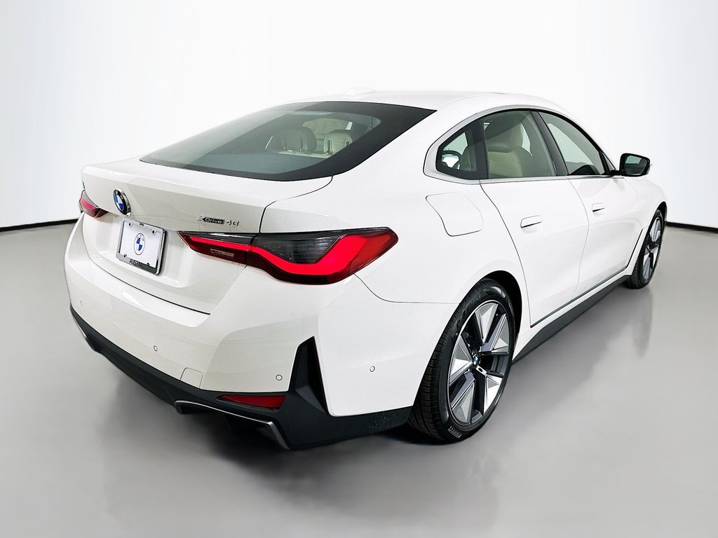 Thumbnail: 2026 BMW i4 - 5