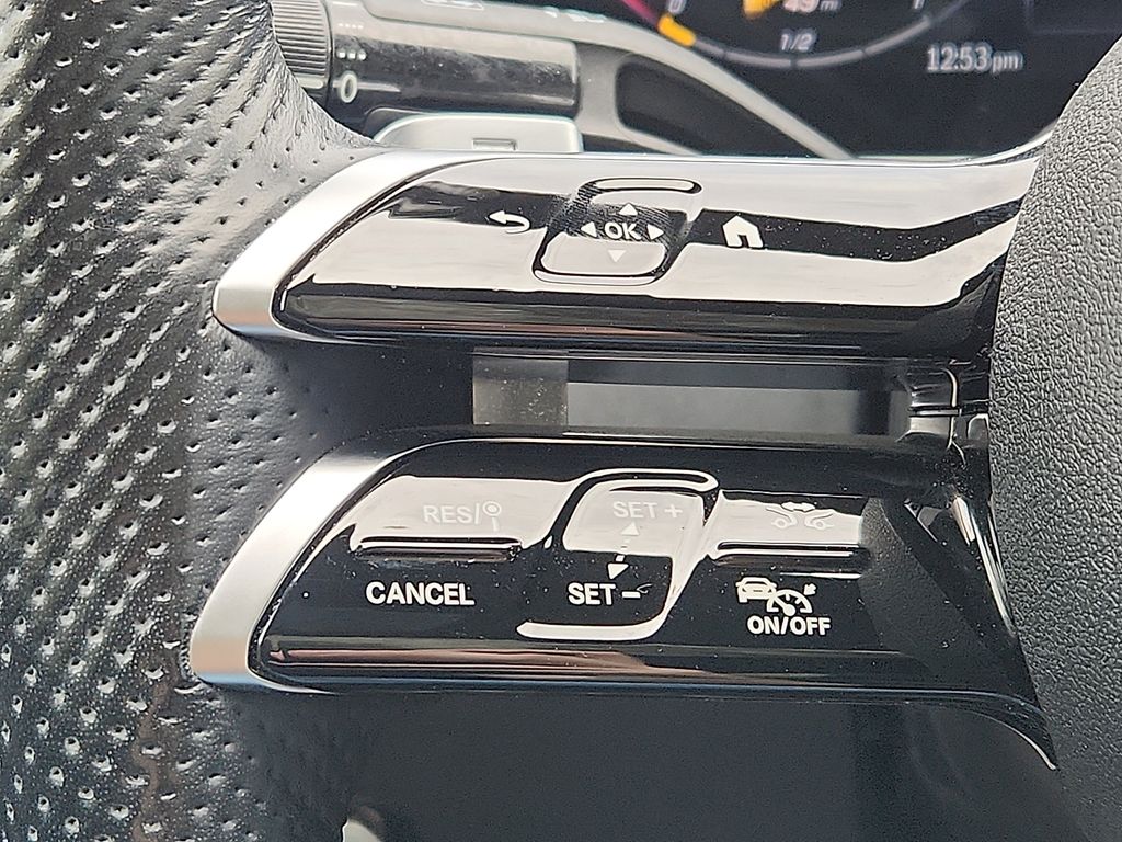 Thumbnail: 2023 Mercedes-Benz C-Class - 21