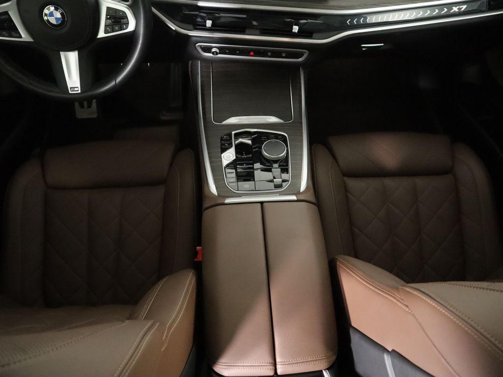 Thumbnail: 2023 BMW X7 - 17
